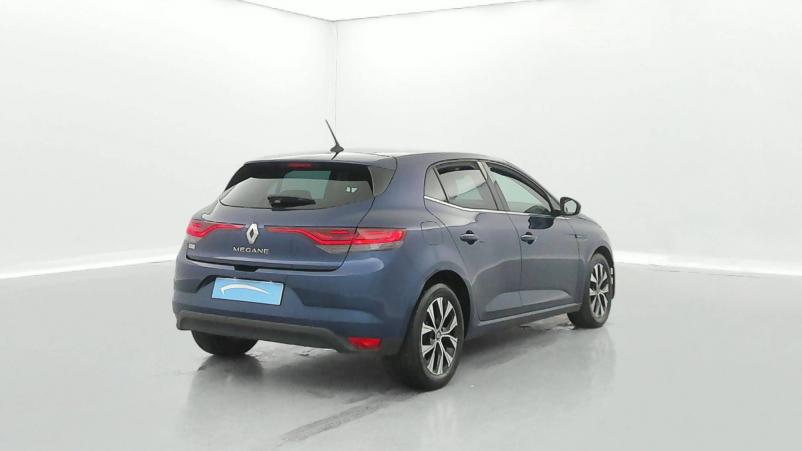 Vente en ligne Renault Megane 4 Mégane IV Berline Blue dCi 115 au prix de 21 590 €