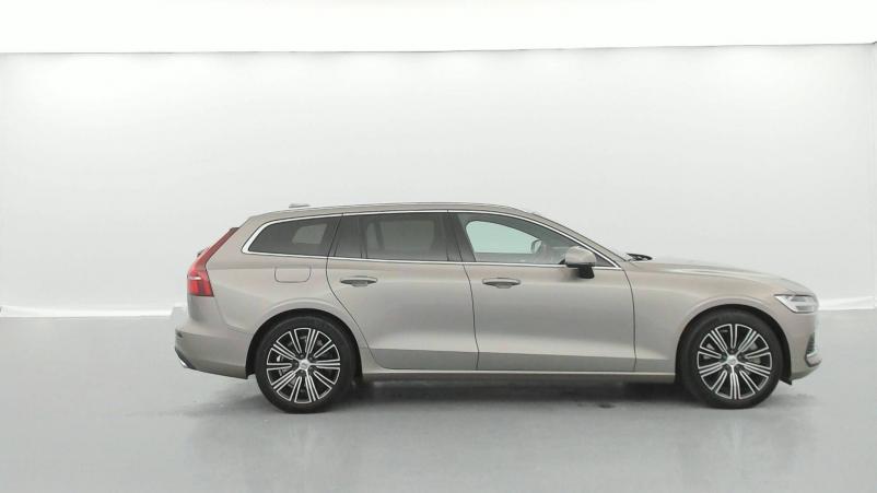 Vente en ligne Volvo V60  T6 AWD Recharge 253 ch + 87 ch Geartronic 8 au prix de 48 990 €
