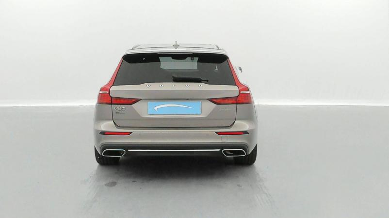 Vente en ligne Volvo V60  T6 AWD Recharge 253 ch + 87 ch Geartronic 8 au prix de 48 990 €