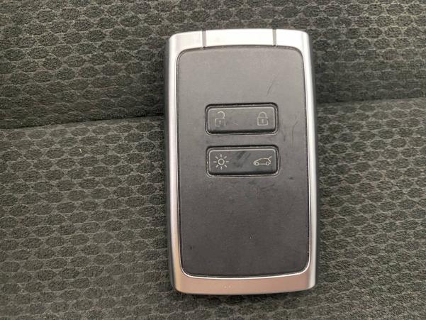 Vente en ligne Renault Clio 5 Clio TCe 90 - 21 au prix de 16 790 €