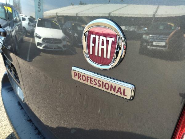 Vente en ligne Fiat Scudo  2.0 MULTIJET 145 STANDARD au prix de 32 990 €
