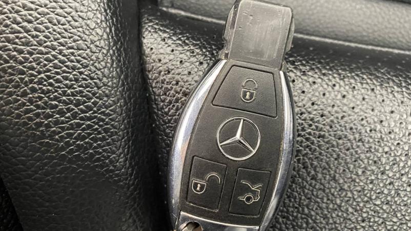 Vente en ligne Mercedes Classe C  200 d 9G-Tronic Plus au prix de 23 990 €