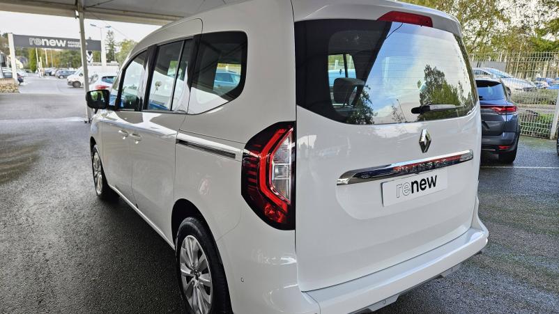 Vente en ligne Renault Kangoo  Blue dCi 95 au prix de 24 490 €