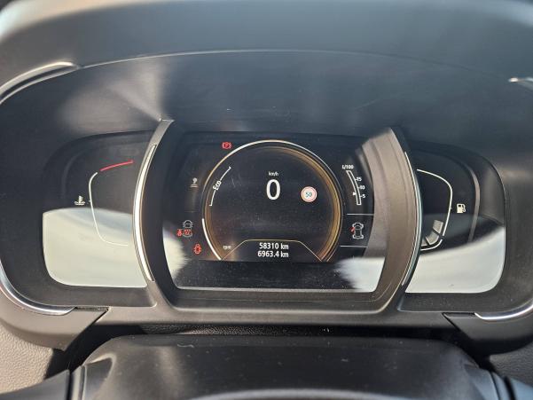 Vente en ligne Renault Grand Scenic 4 Grand Scenic Blue dCi 120 au prix de 20 590 €