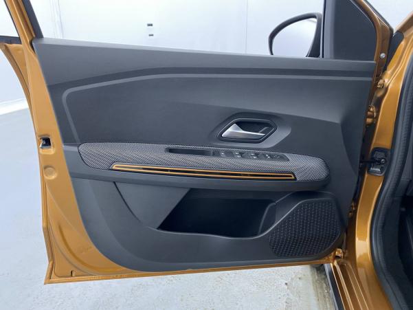 Vente en ligne Dacia Sandero  TCe 90 au prix de 15 690 €