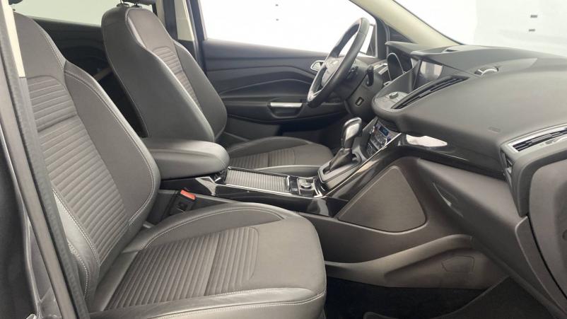 Vente en ligne Ford Kuga  1.5 TDCi 120 S&S 4x2 Powershift au prix de 19 490 €