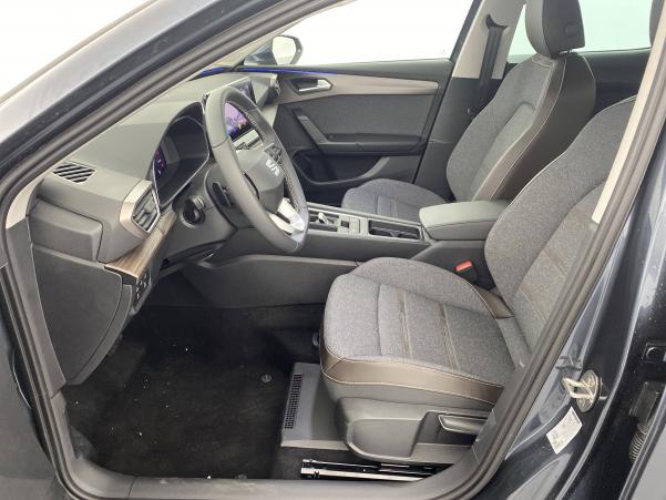 Vente en ligne Seat Leon  1.5 eTSI 150 DSG7 au prix de 28 980 €