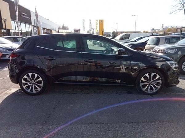 Vente en ligne Renault Megane 4 Mégane IV Berline Blue dCi 115 au prix de 21 900 €