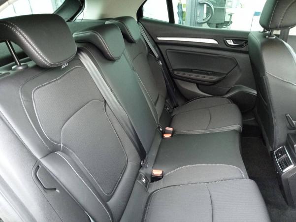 Vente en ligne Renault Megane 4 Mégane IV Berline Blue dCi 115 au prix de 21 900 €