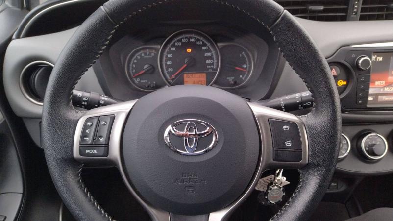 Vente en ligne Toyota Yaris Yaris 69 VVT-i au prix de 8 990 €