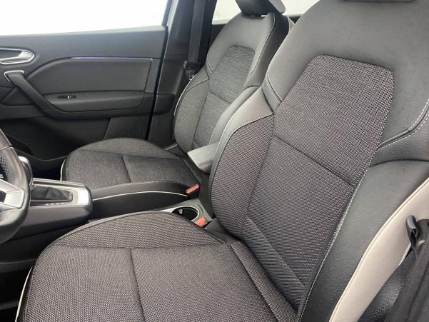 Vente en ligne Renault Captur  Blue dCi 115 EDC au prix de 21 990 €