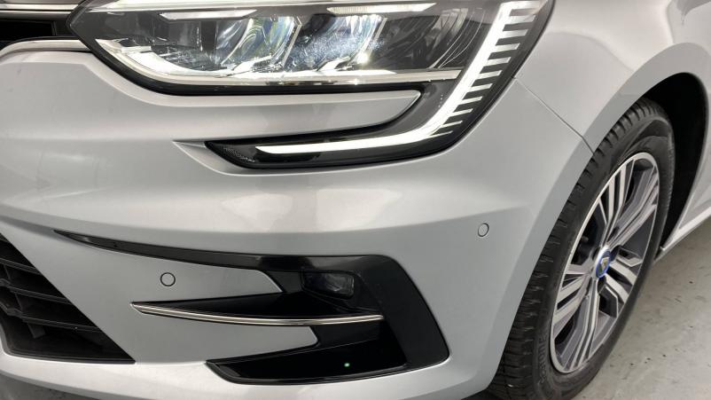 Vente en ligne Renault Megane 4 Estate Mégane IV Estate E-TECH Plug-In Hybride 160 au prix de 21 990 €