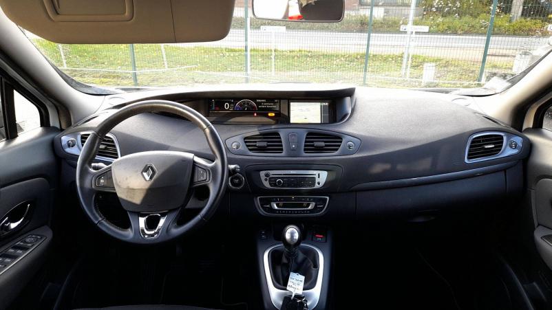 Vente en ligne Renault Scenic 3 Scenic dCi 110 au prix de 9 900 €