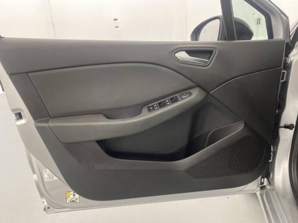Vente en ligne Renault Clio 5 Clio TCe 90 au prix de 18 980 €