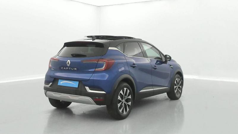 Vente en ligne Renault Captur  mild hybrid 140 au prix de 23 900 €