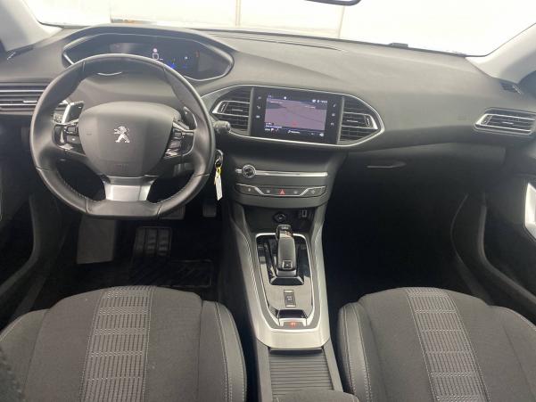 Vente en ligne Peugeot 308 SW  BlueHDi 130ch S&S EAT8 au prix de 23 990 €