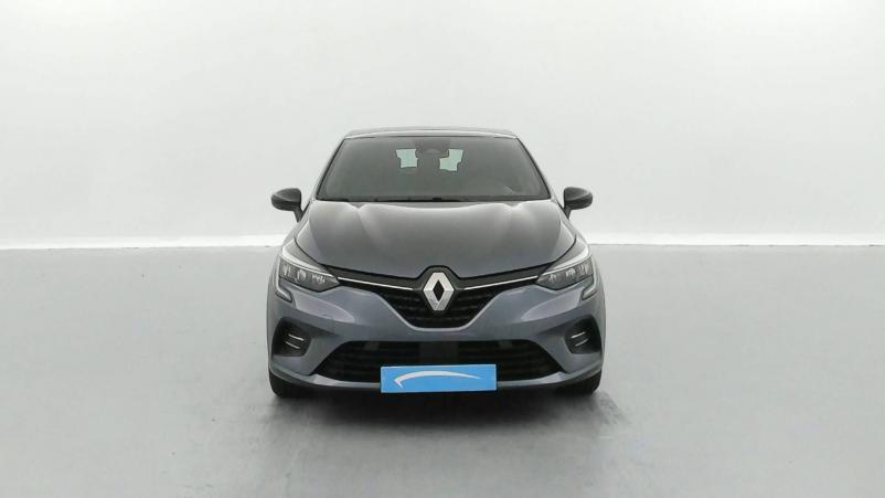 Vente en ligne Renault Clio 5 Clio E-Tech 140 au prix de 17 890 €