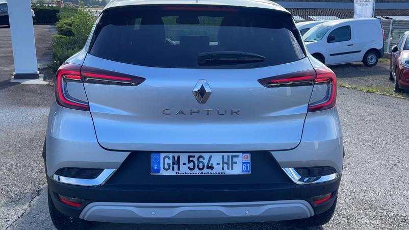 Vente en ligne Renault Captur  mild hybrid 140 au prix de 25 970 €