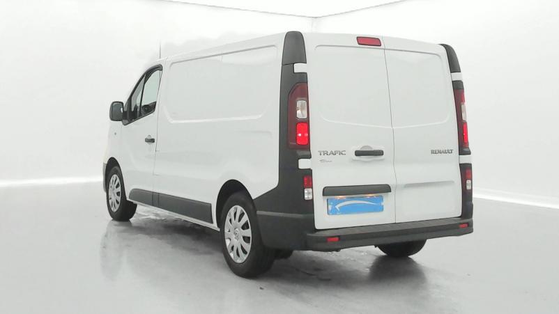 Vente en ligne Renault Trafic 3 Fourgon TRAFIC FGN L1H1 1000 KG DCI 95 E6 STOP&START au prix de 20 490 €