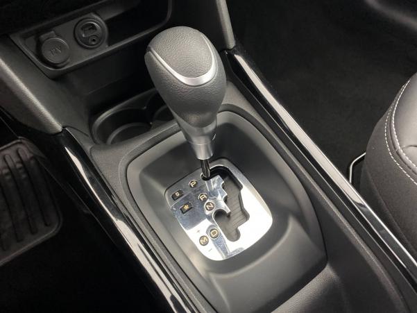 Vente en ligne Peugeot 2008  1.2 PureTech 110ch S&S EAT6 au prix de 15 990 €
