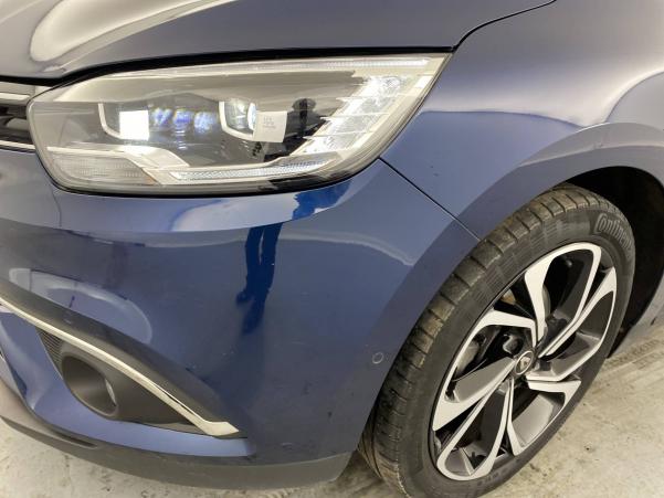 Vente en ligne Renault Grand Scenic 4 Grand Scenic Blue dCi 150 EDC au prix de 24 590 €