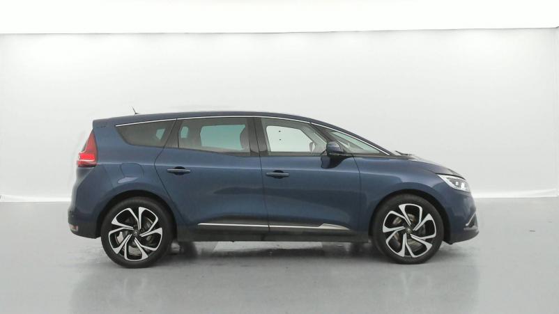 Vente en ligne Renault Grand Scenic 4 Grand Scenic Blue dCi 150 EDC au prix de 24 590 €