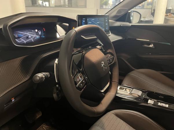 Vente en ligne Peugeot 208  PureTech 130 S&S EAT8 au prix de 20 990 €