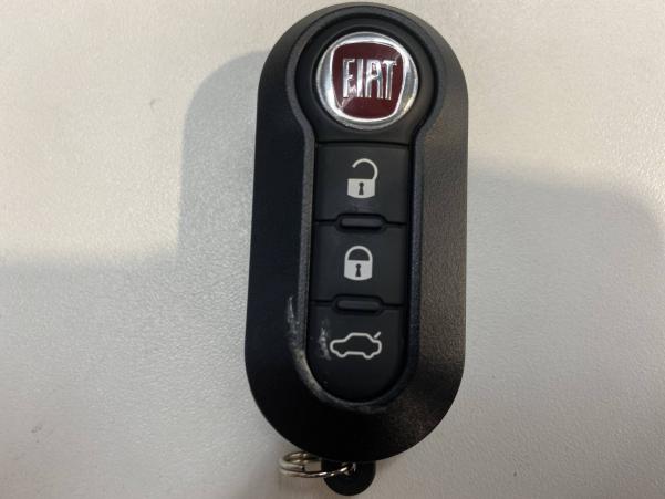 Vente en ligne Fiat 500 500 1.0 70 ch Hybride BSG S/S au prix de 17 340 €