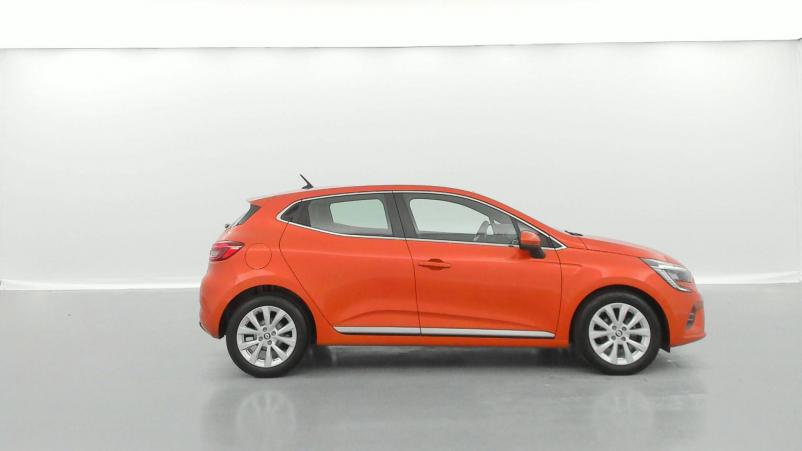 Vente en ligne Renault Clio 5 Clio TCe 90 - 21N au prix de 17 990 €
