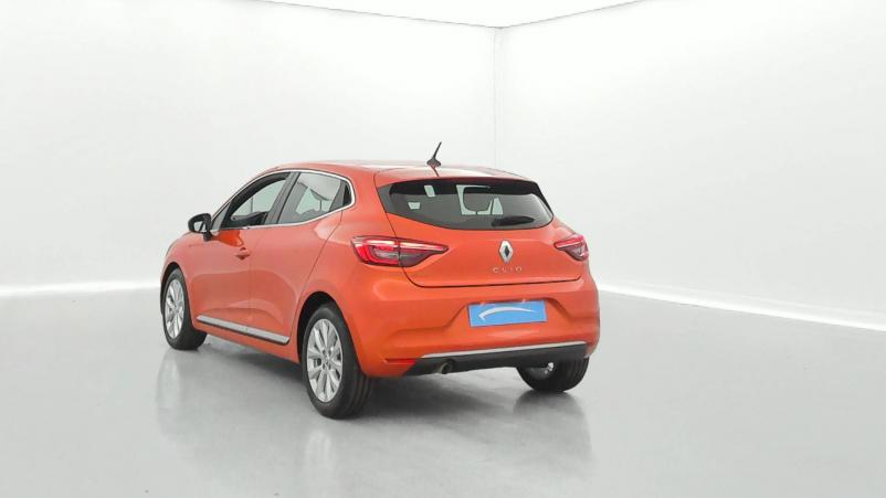 Vente en ligne Renault Clio 5 Clio TCe 90 - 21N au prix de 17 990 €