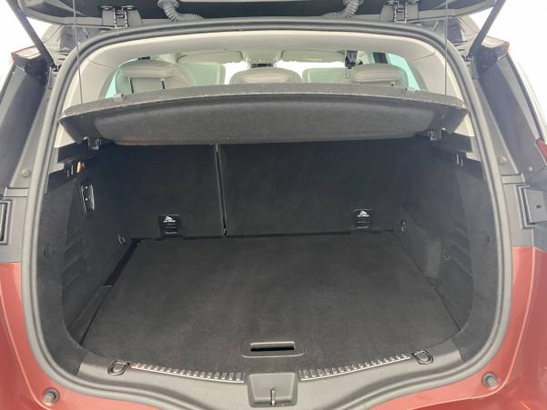 Vente en ligne Renault Scenic 4 Scenic TCe 160 FAP EDC au prix de 23 290 €