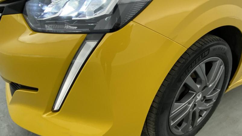 Vente en ligne Peugeot 208  PureTech 100 S&S BVM6 au prix de 19 380 €