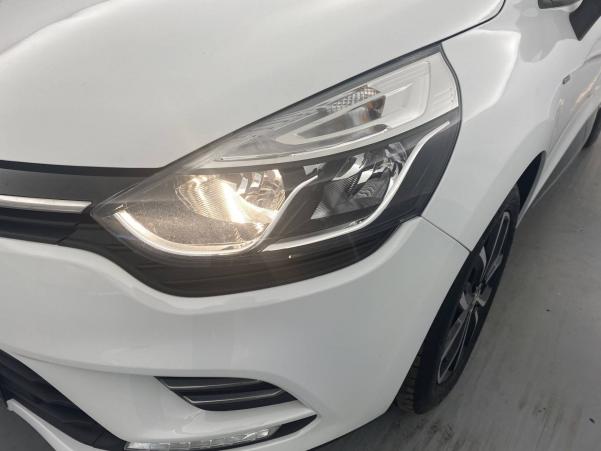 Vente en ligne Renault Clio 4 Clio TCe 75 E6C au prix de 11 990 €