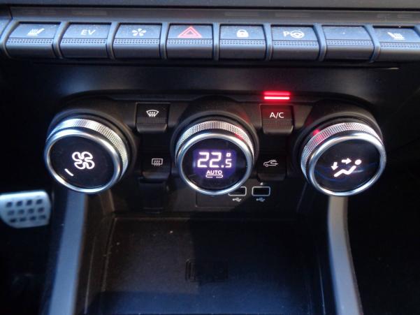 Vente en ligne Renault Arkana  E-Tech 145 au prix de 32 830 €