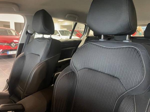 Vente en ligne Renault Megane 4 Estate Mégane IV Estate Blue dCi 115 au prix de 16 990 €