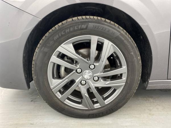 Vente en ligne Peugeot 208  PureTech 100 S&S EAT8 au prix de 21 990 €