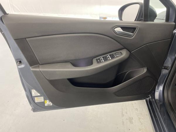 Vente en ligne Renault Clio 5 Clio TCe 90 au prix de 17 980 €