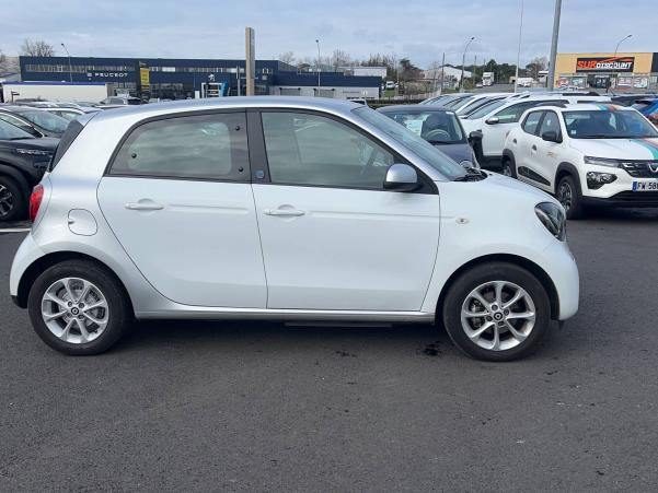Vente en ligne Smart ForFour  0,82 ch Electrique BVA1 au prix de 14 990 €