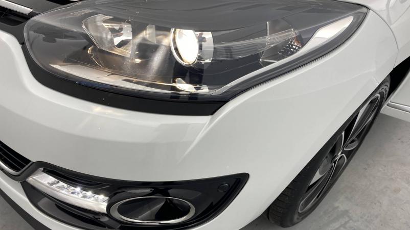 Vente en ligne Renault Megane 3 Mégane III TCE 130 au prix de 13 690 €
