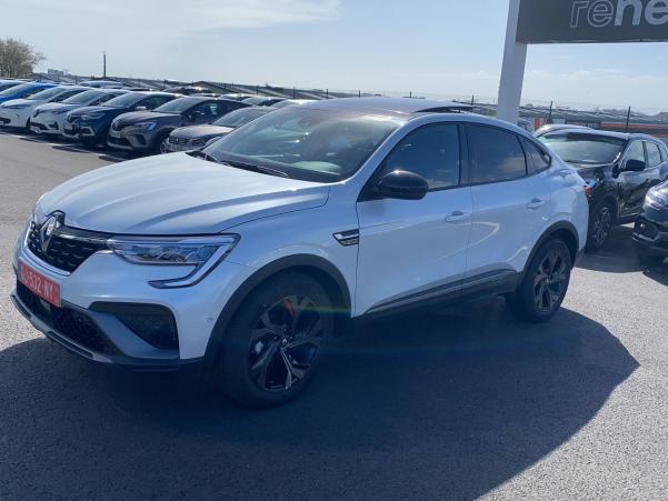 Vente en ligne Renault Arkana  TCe 160 EDC FAP - 21B au prix de 33 990 €
