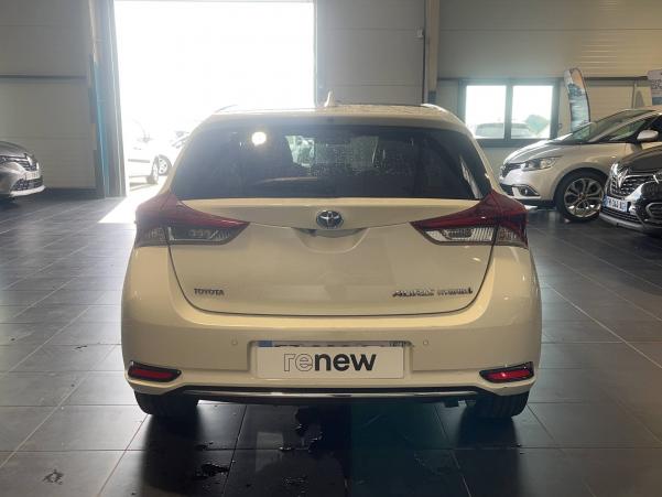 Vente en ligne Toyota Auris Touring Sports Auris II Ph2 HSD 136h au prix de 16 990 €