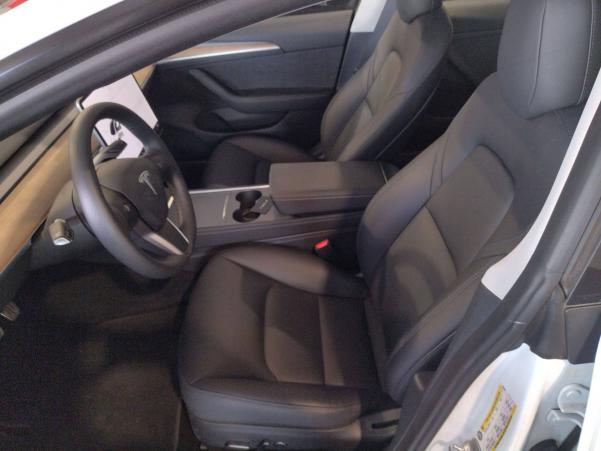 Vente en ligne Tesla Model 3  Autonomie Standard Plus RWD au prix de 39 990 €