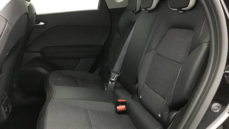 Vente en ligne Renault Captur  TCe 140 - 21 au prix de 24 890 €