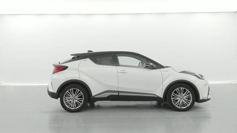 Vente en ligne Toyota C-HR C-HR Hybride 1.8L au prix de 26 990 €