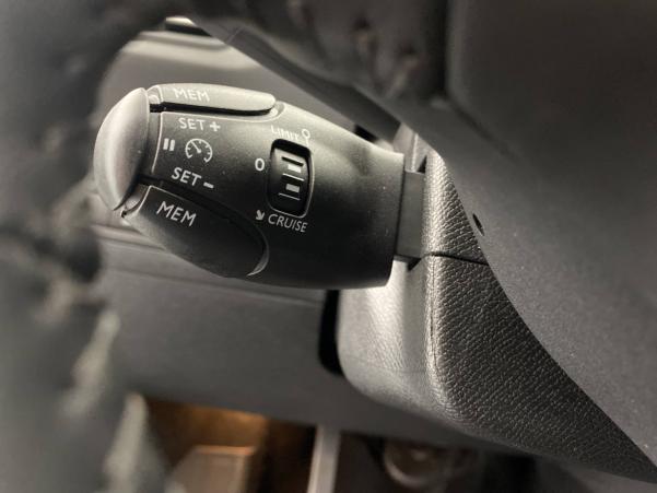 Vente en ligne Peugeot 308  PureTech 130ch S&S BVM6 au prix de 21 690 €