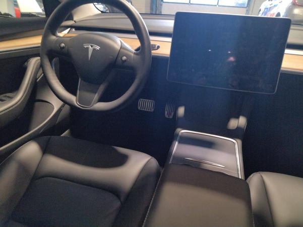 Vente en ligne Tesla Model 3  Autonomie Standard Plus RWD au prix de 39 990 €