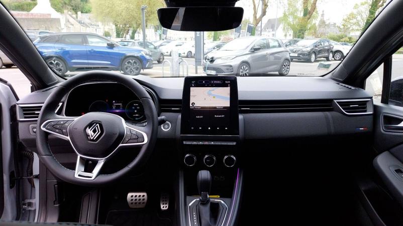 Vente en ligne Renault Clio 5 Clio E-Tech full hybrid 145 au prix de 25 990 €