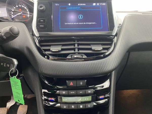 Vente en ligne Peugeot 208  1.6 BlueHDi 120ch S&S BVM6 au prix de 13 990 €