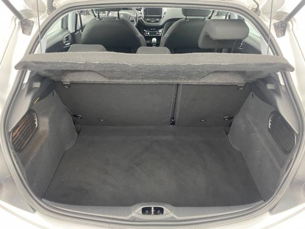 Vente en ligne Peugeot 208  1.6 BlueHDi 120ch S&S BVM6 au prix de 13 990 €