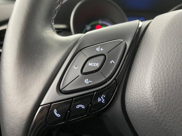 Vente en ligne Toyota C-HR C-HR Hybride 1.8L au prix de 21 990 €